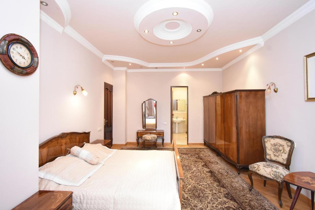 Guest House 耶烈万 外观 照片