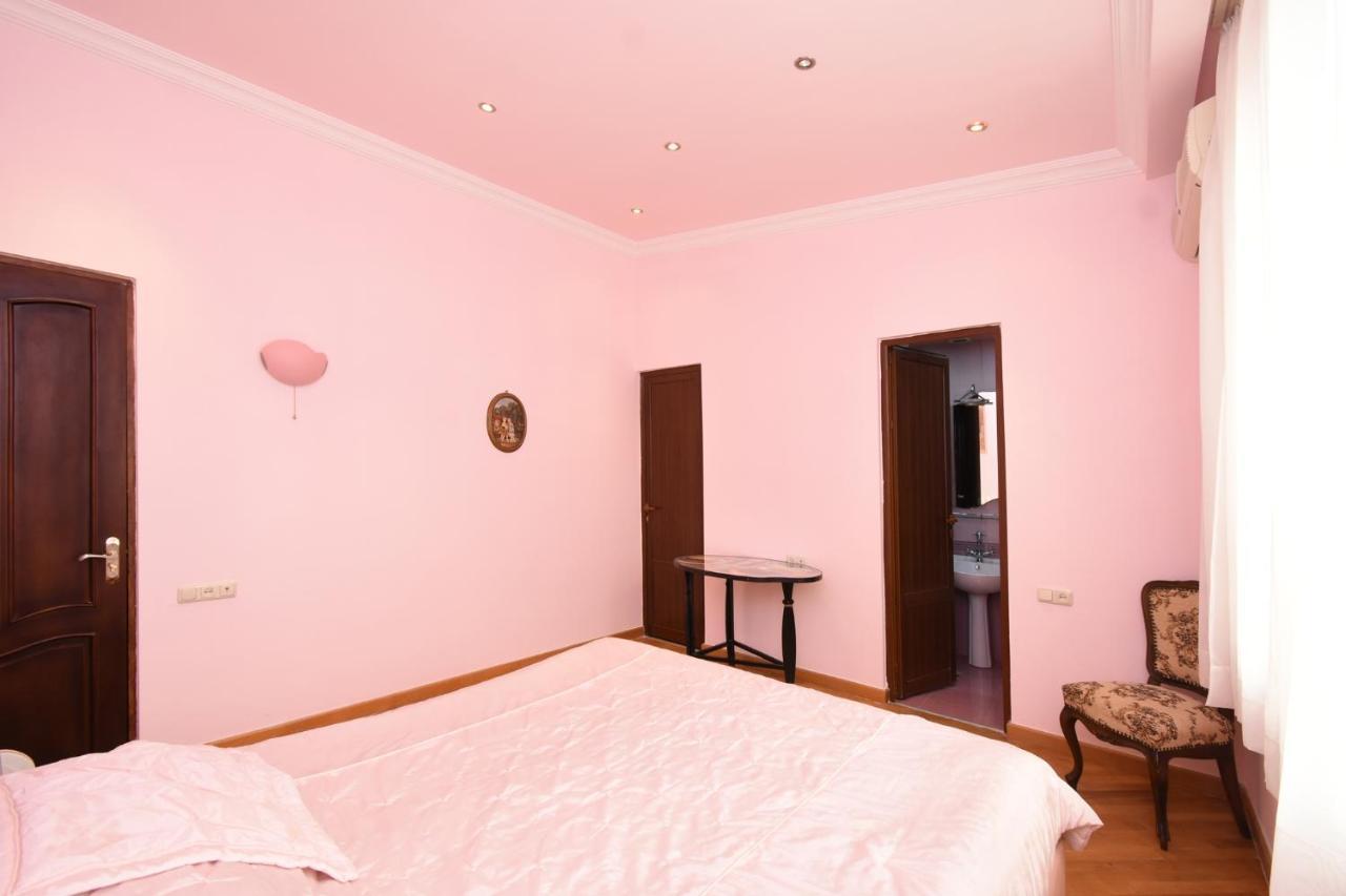 Guest House 耶烈万 外观 照片