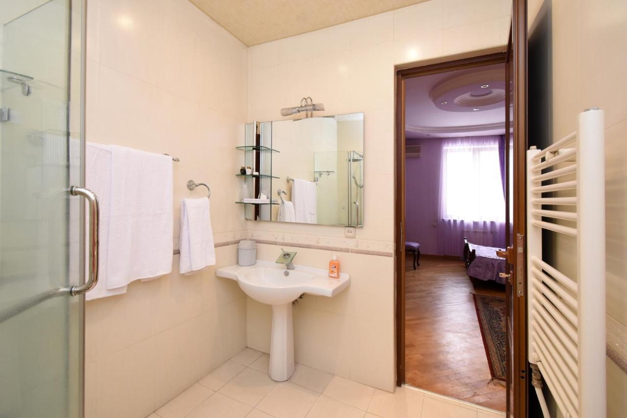 Guest House 耶烈万 外观 照片